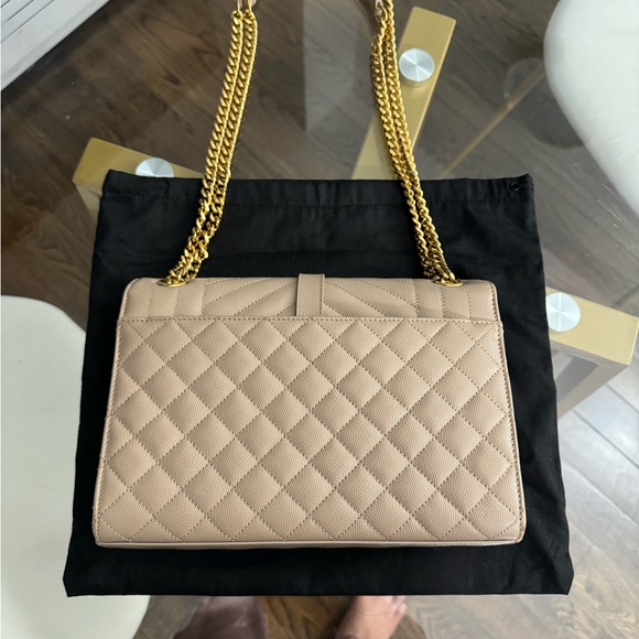 SAINT LAURENT ENVELOPE MEDIUM IN QUILTED GRAIN DE POUDRE EMBOSSED LEATHER - Picture 6 of 7